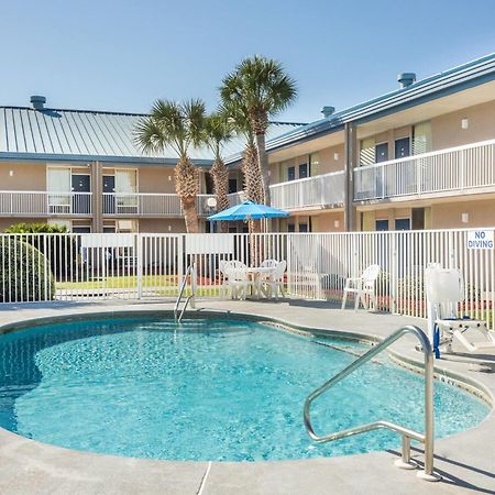 Days Inn By Wyndham Adel I-75 מראה חיצוני תמונה