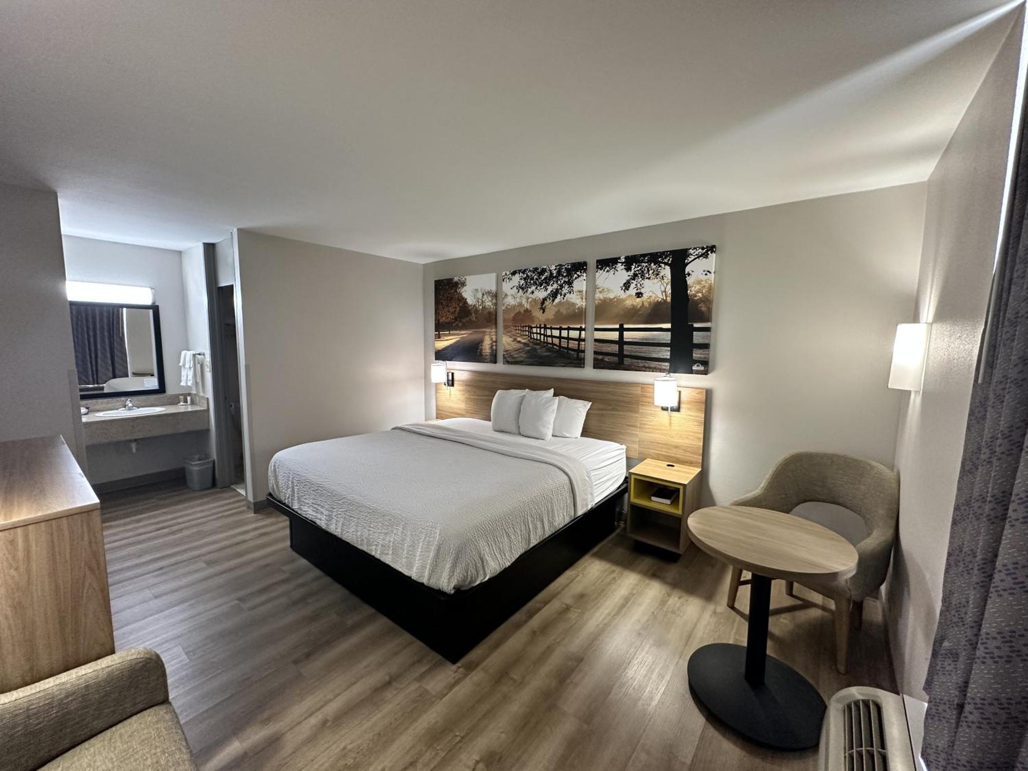 Days Inn By Wyndham Adel I-75 מראה חיצוני תמונה