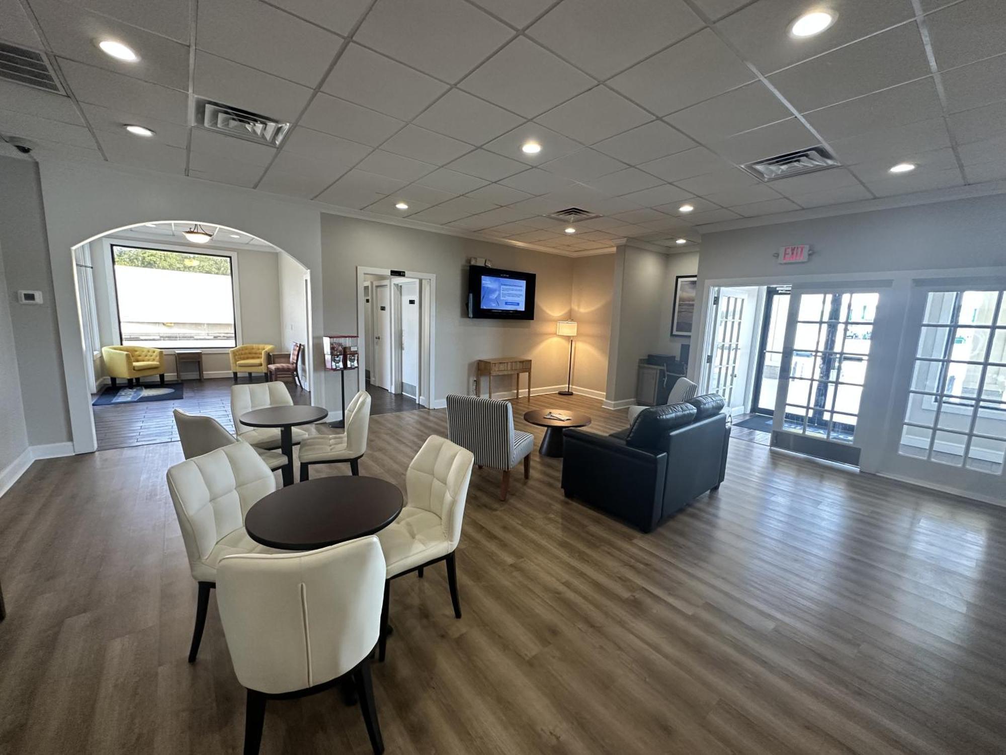 Days Inn By Wyndham Adel I-75 מראה חיצוני תמונה