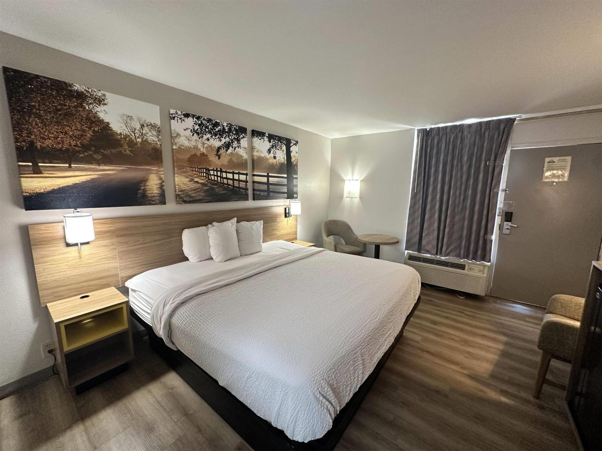 Days Inn By Wyndham Adel I-75 מראה חיצוני תמונה